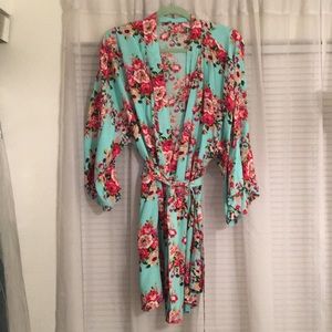 Aqua floral kimono/robe